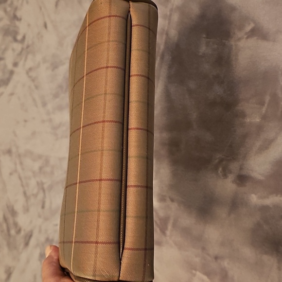 Burberrys Brown And Tan Accessory Pouch with Classic Design - Picture 4 of 9